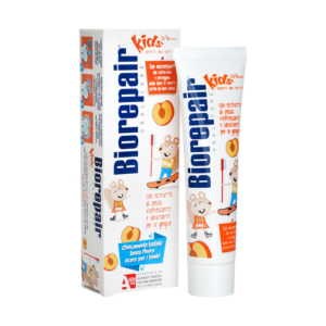 „BIOREPAIR Kids” persikų skonio dantų pasta vaikams be fluoro (50ml)