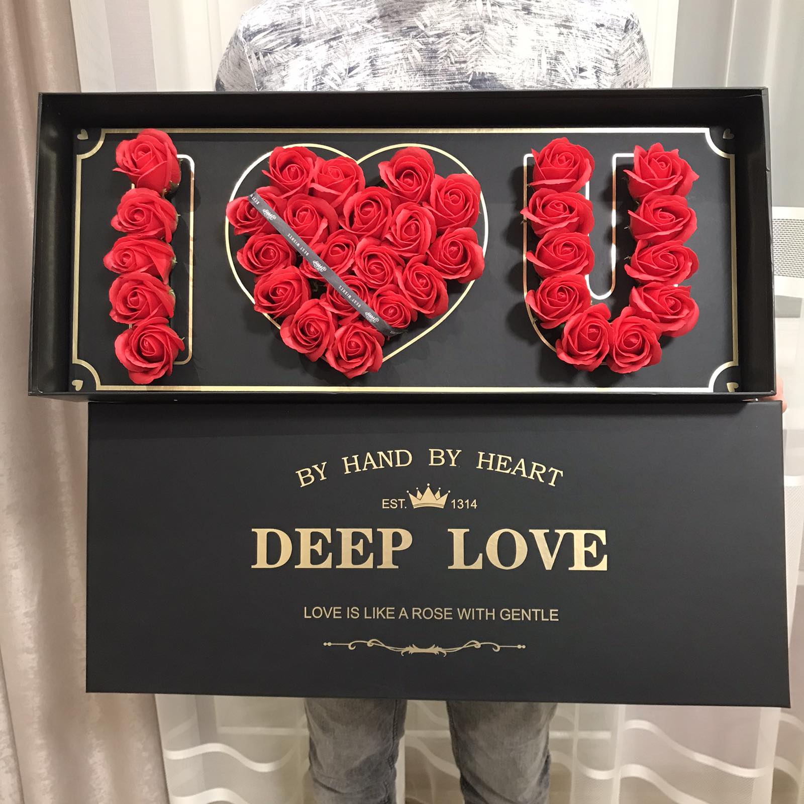Įspūdingo dydžio muilo gėlių dėžutė „I Love You”