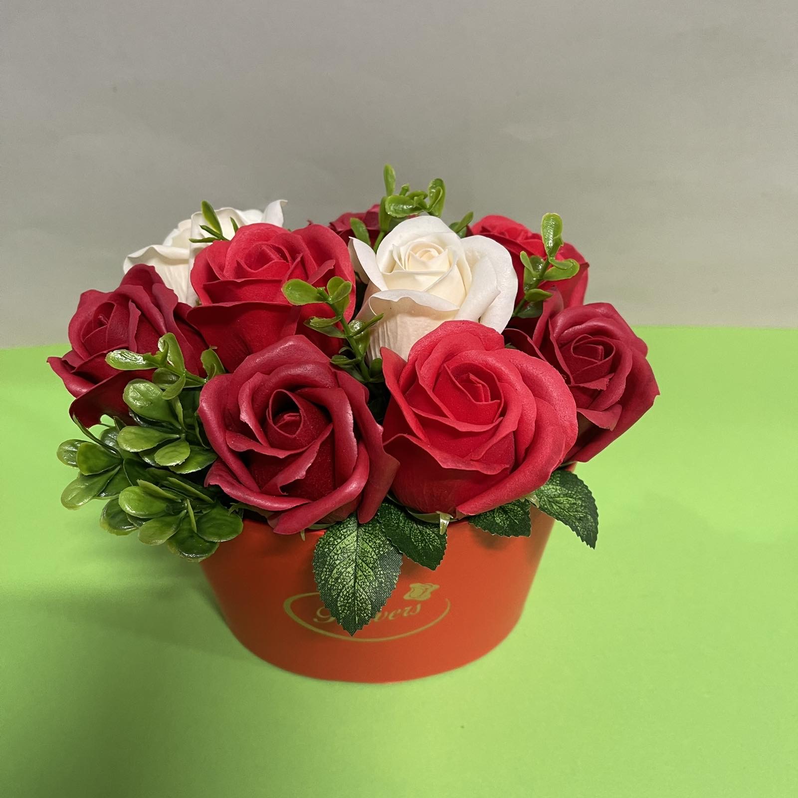 Muilo gėlių puokštė „Raudonas laivelis”-16